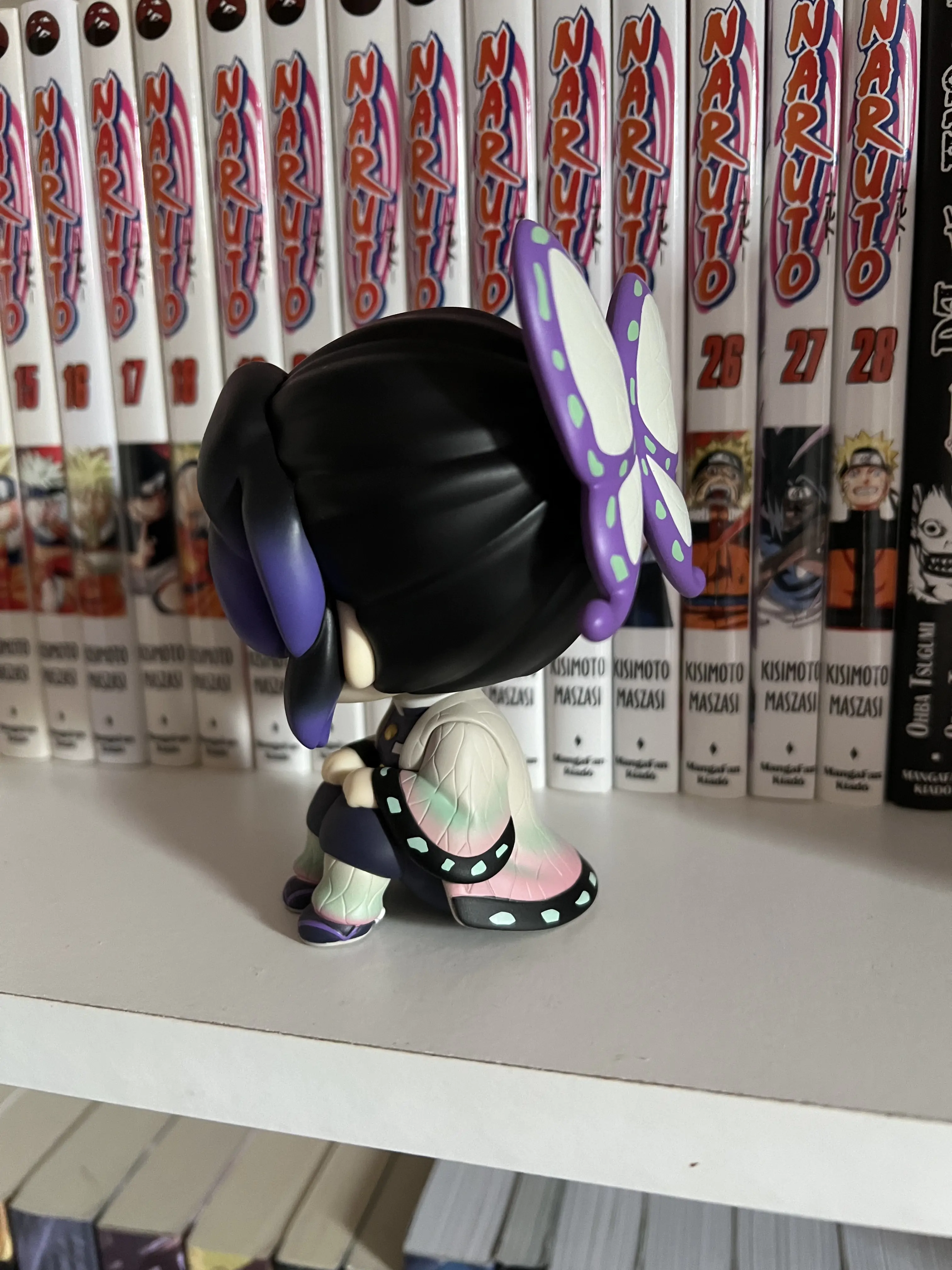 Demon Slayer Kimetsu no Yaiba Look Up Statuie PVC Shinobu Kocho 11 cm poza produsului