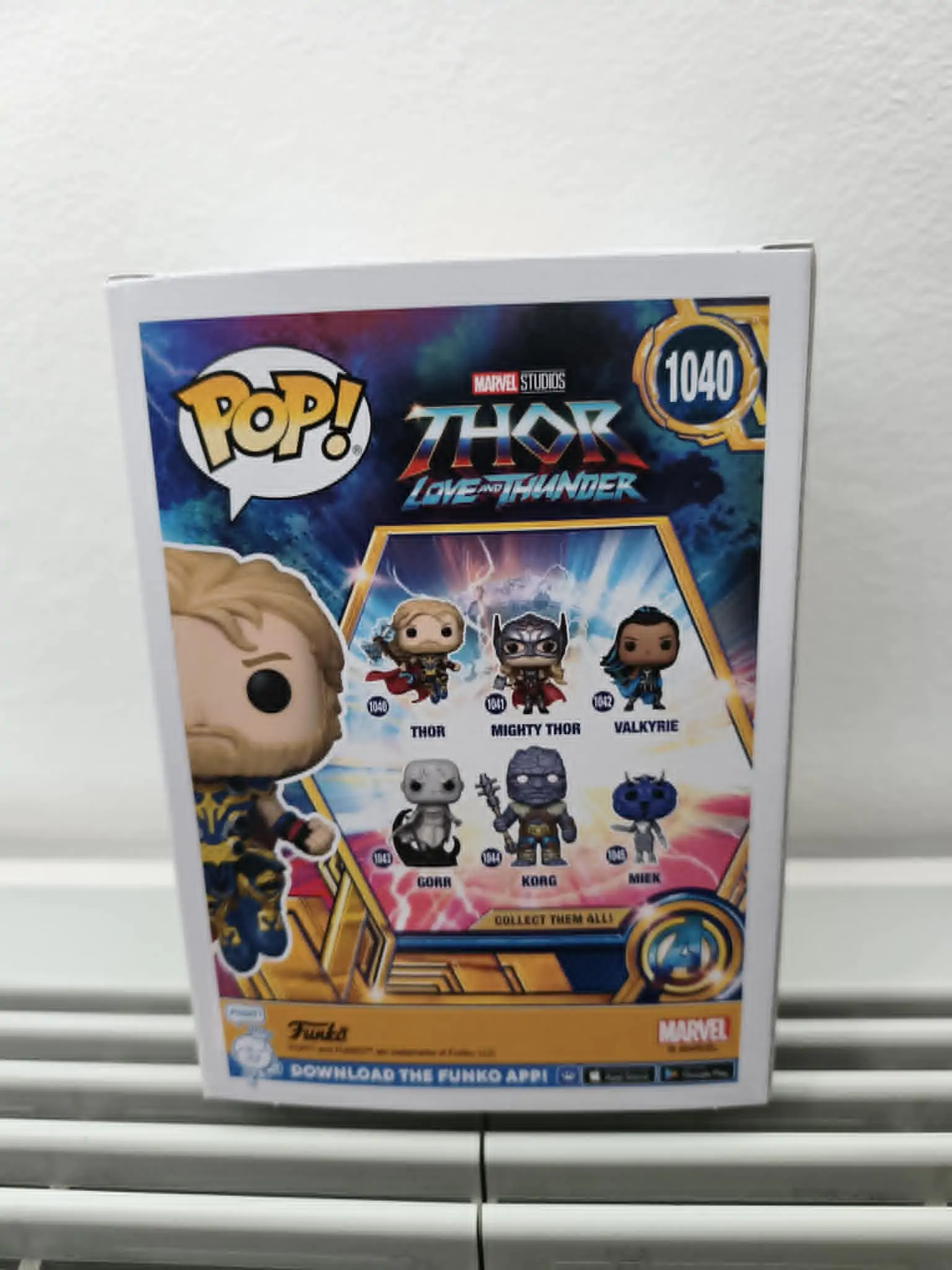 Thor: Love & Thunder POP! Figurina Vinyl Thor 9 cm poza produsului