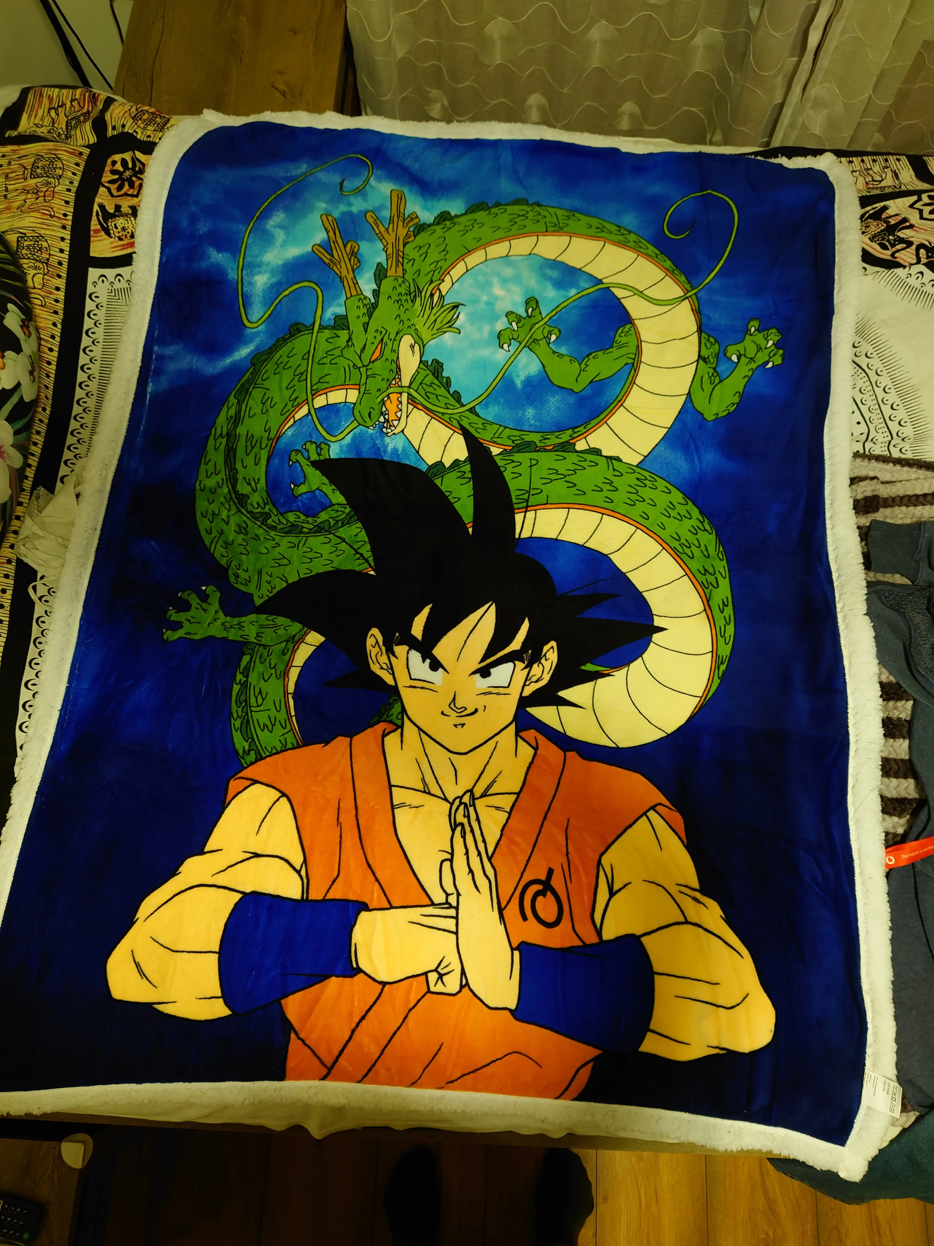 Patura Dragon Ball Z coral sherpa poza produsului