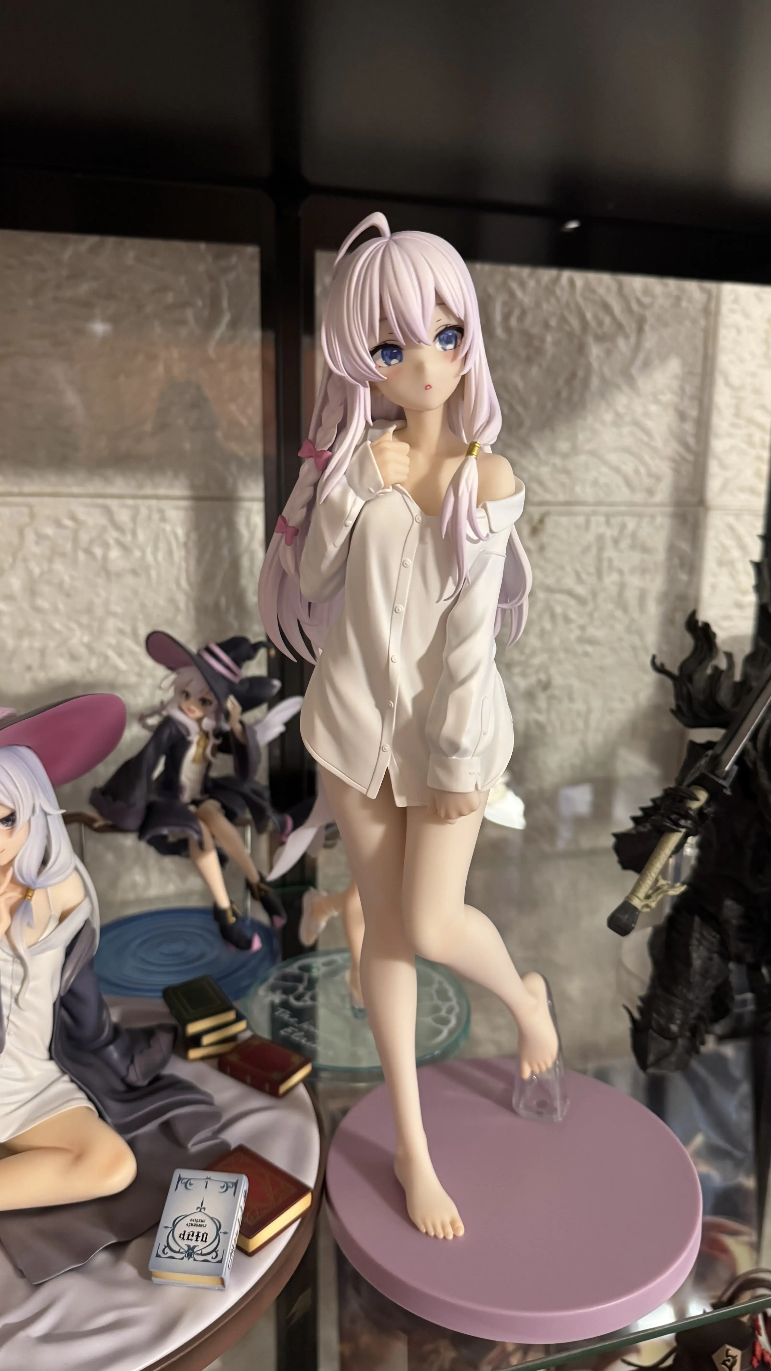 Statuie PVC Wandering Witch: The Journey of Elaina Tenitol Tall Elaina Shirt Ver. 30 cm poza produsului