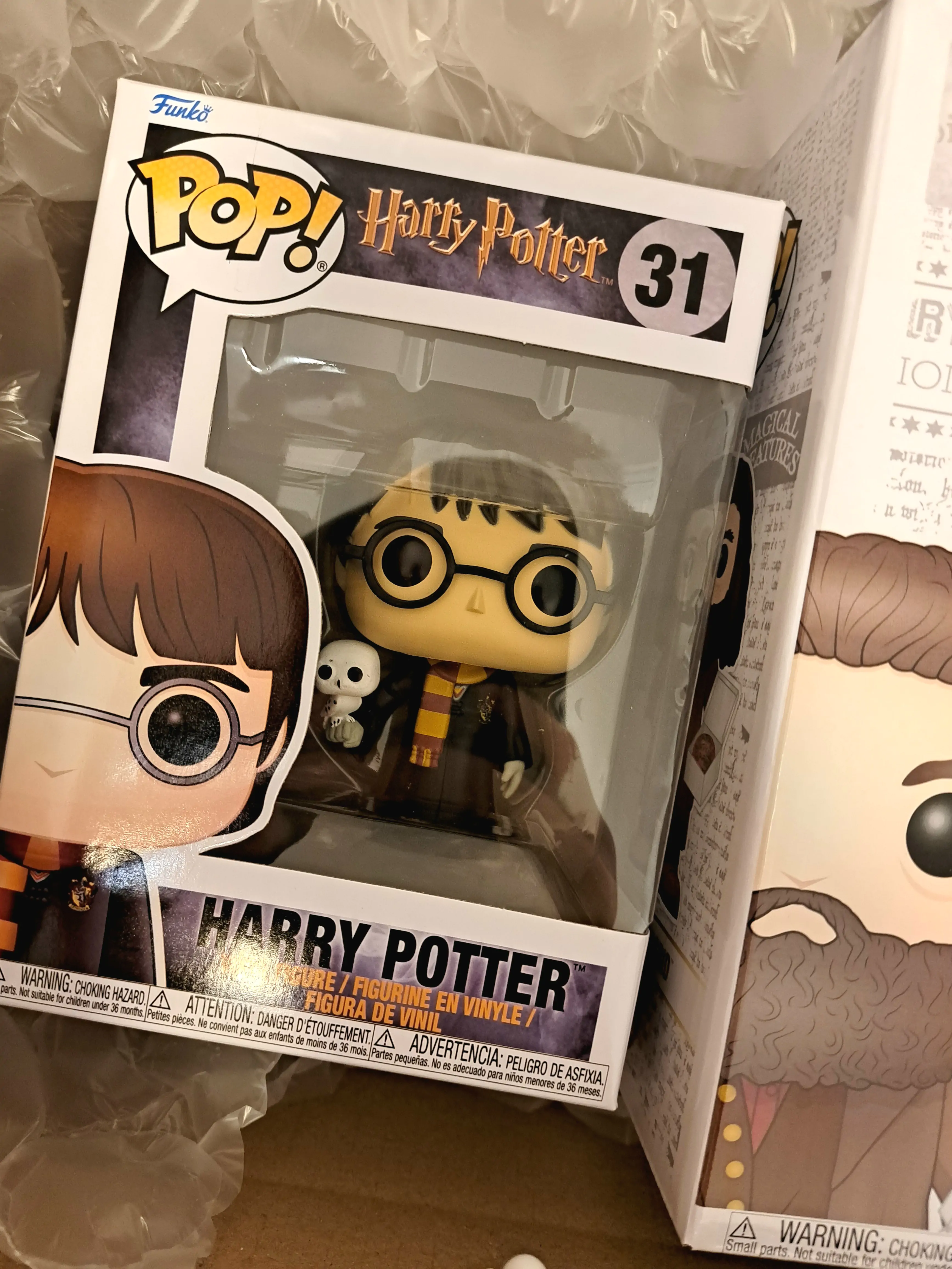 Harry Potter POP! Movies Figurina Vinil Harry cu Hedwig 9 cm poza produsului