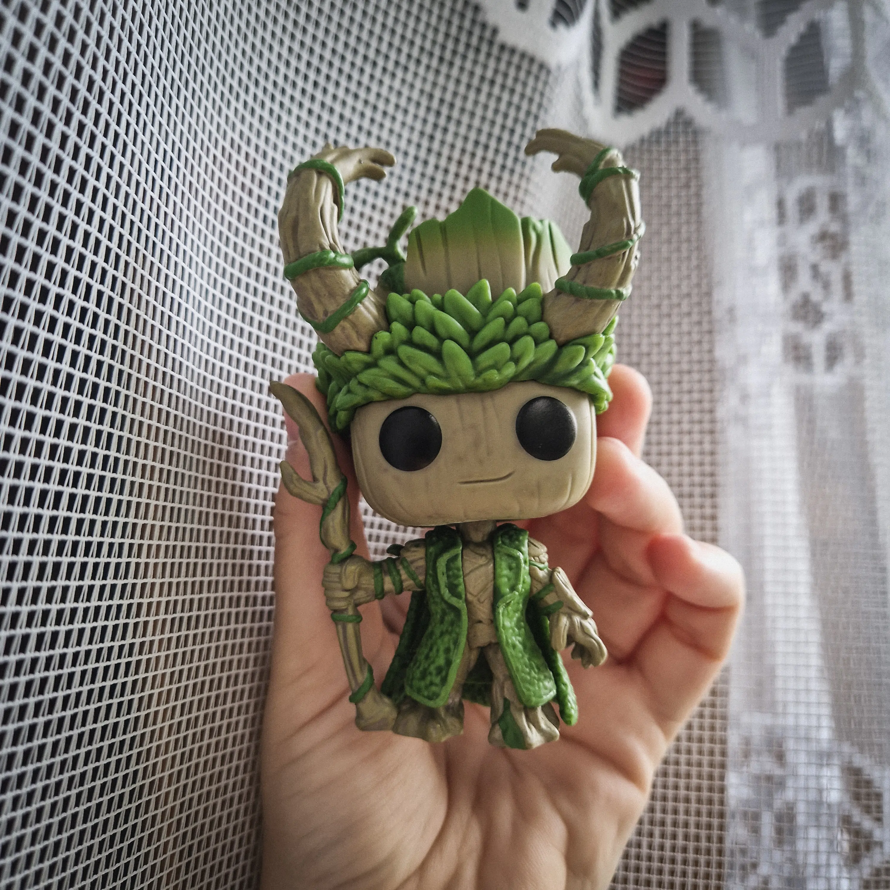 Figurină Funko POP Marvel We Are Groot - Groot ca Loki poza produsului