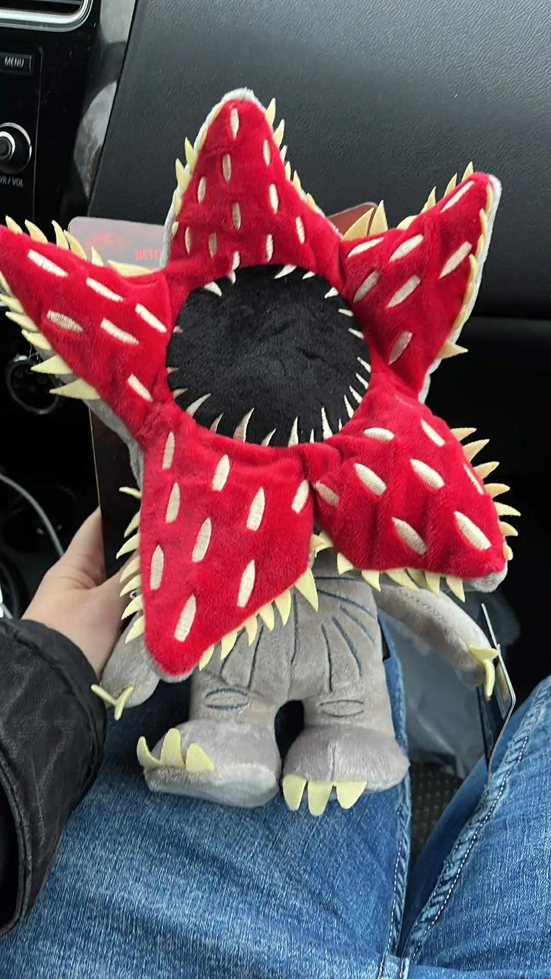 Stranger Things Demogorgon jucărie de pluș 26cm poza produsului