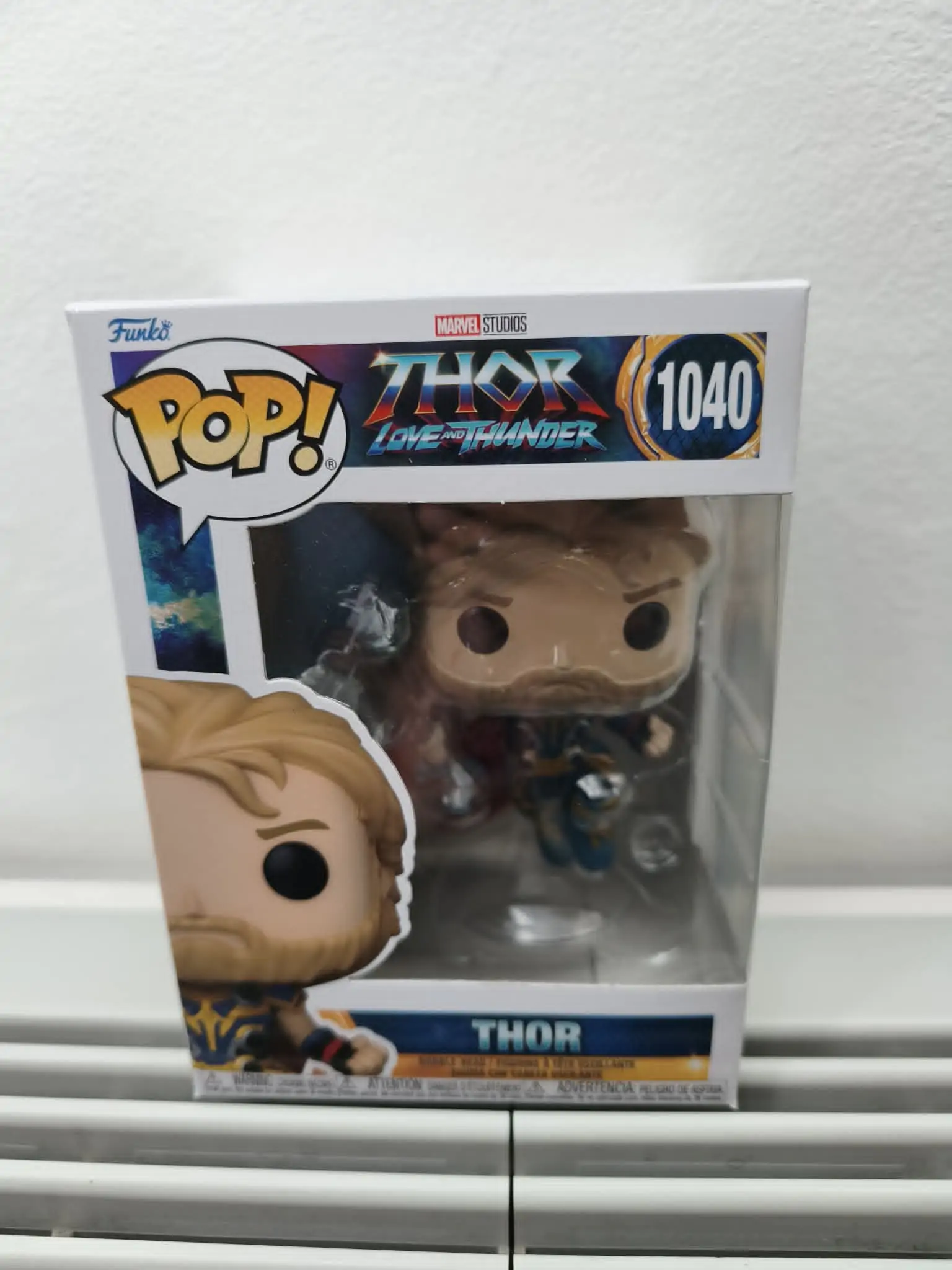 Thor: Love & Thunder POP! Figurina Vinyl Thor 9 cm poza produsului