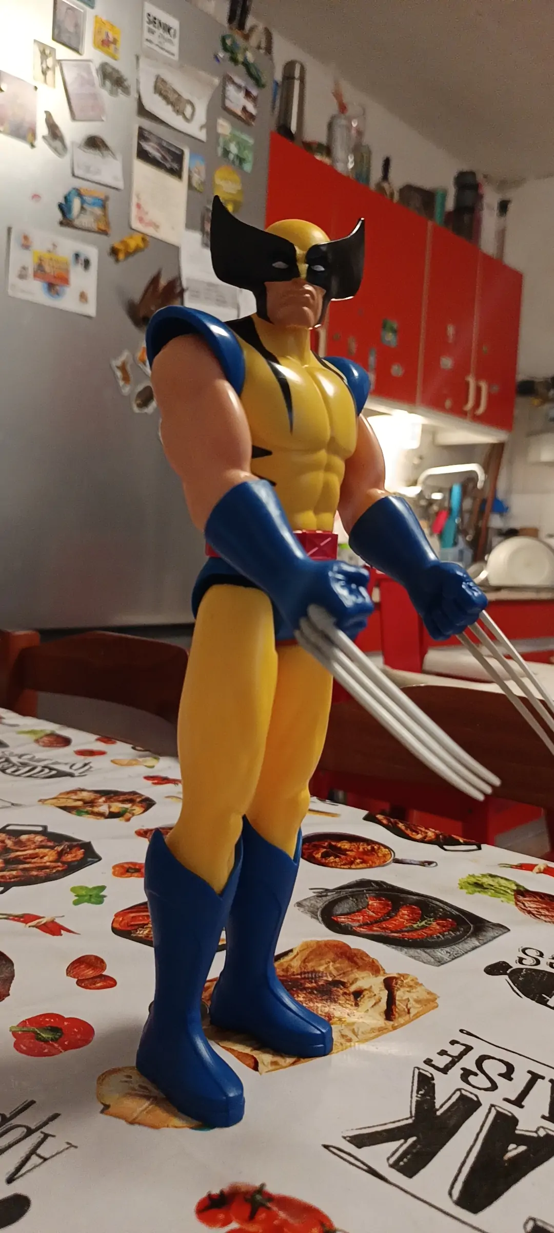 Marvel X-Men Titan Hero Series figurina Wolverine 28cm poza produsului