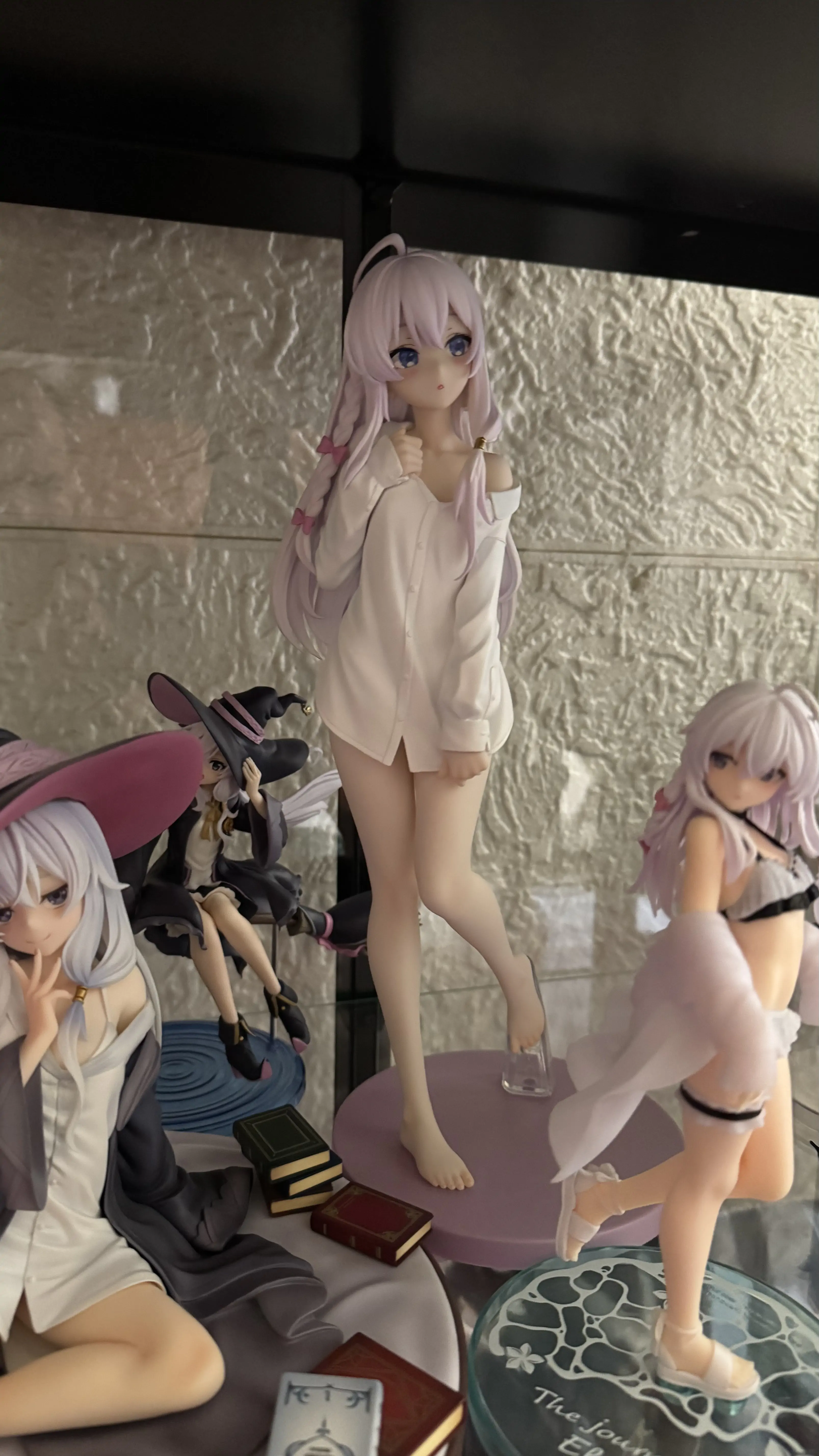 Statuie PVC Wandering Witch: The Journey of Elaina Tenitol Tall Elaina Shirt Ver. 30 cm poza produsului
