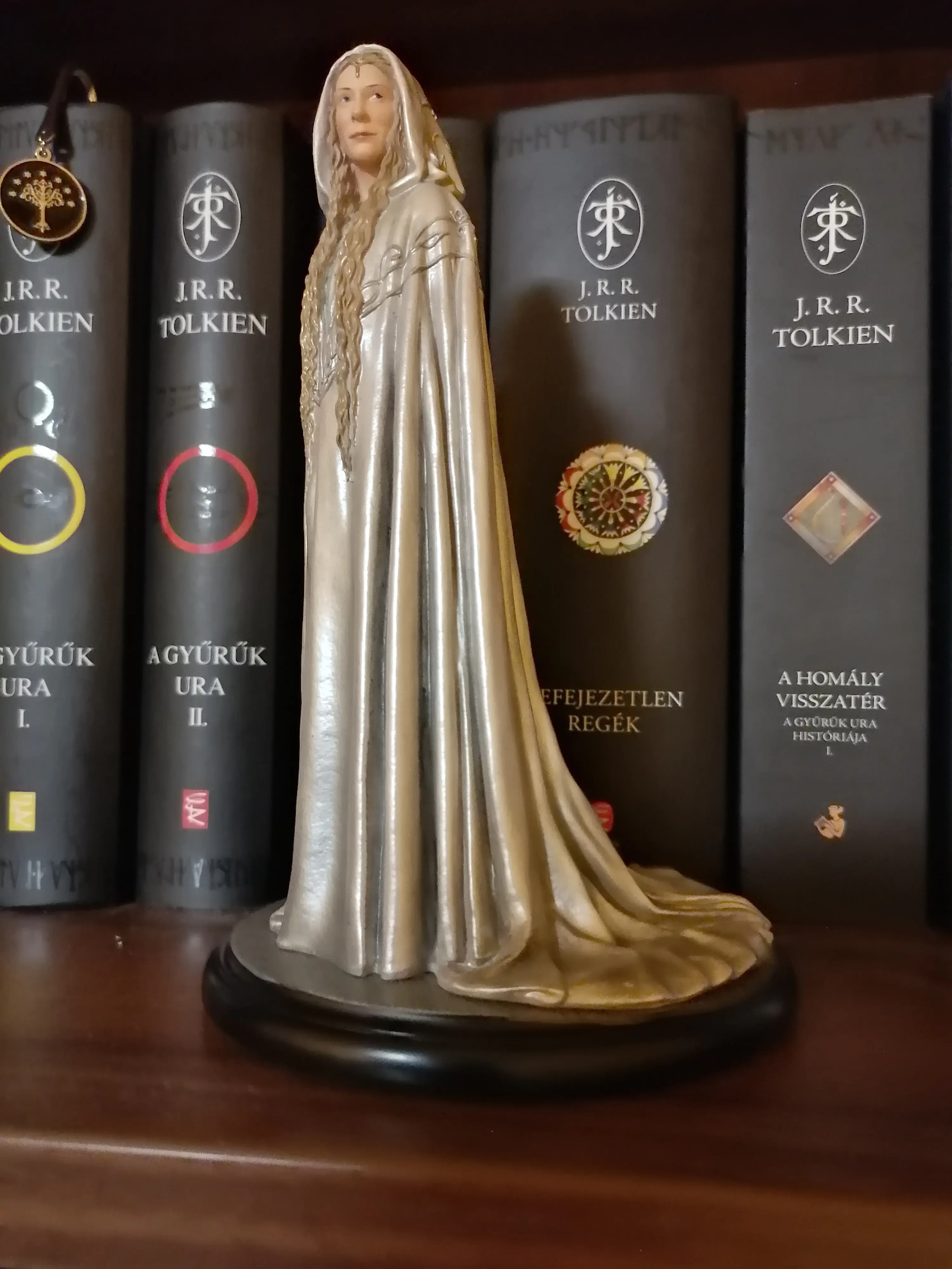 Lord of the Rings Mini Statuie Galadriel 17 cm poza produsului
