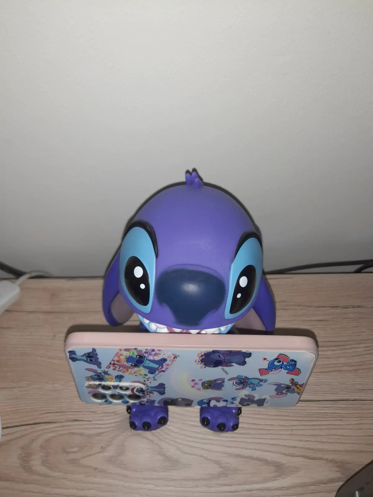 Lilo & Stitch Cable Guys Suport de încărcare Smiley Stitch 21 cm poza produsului