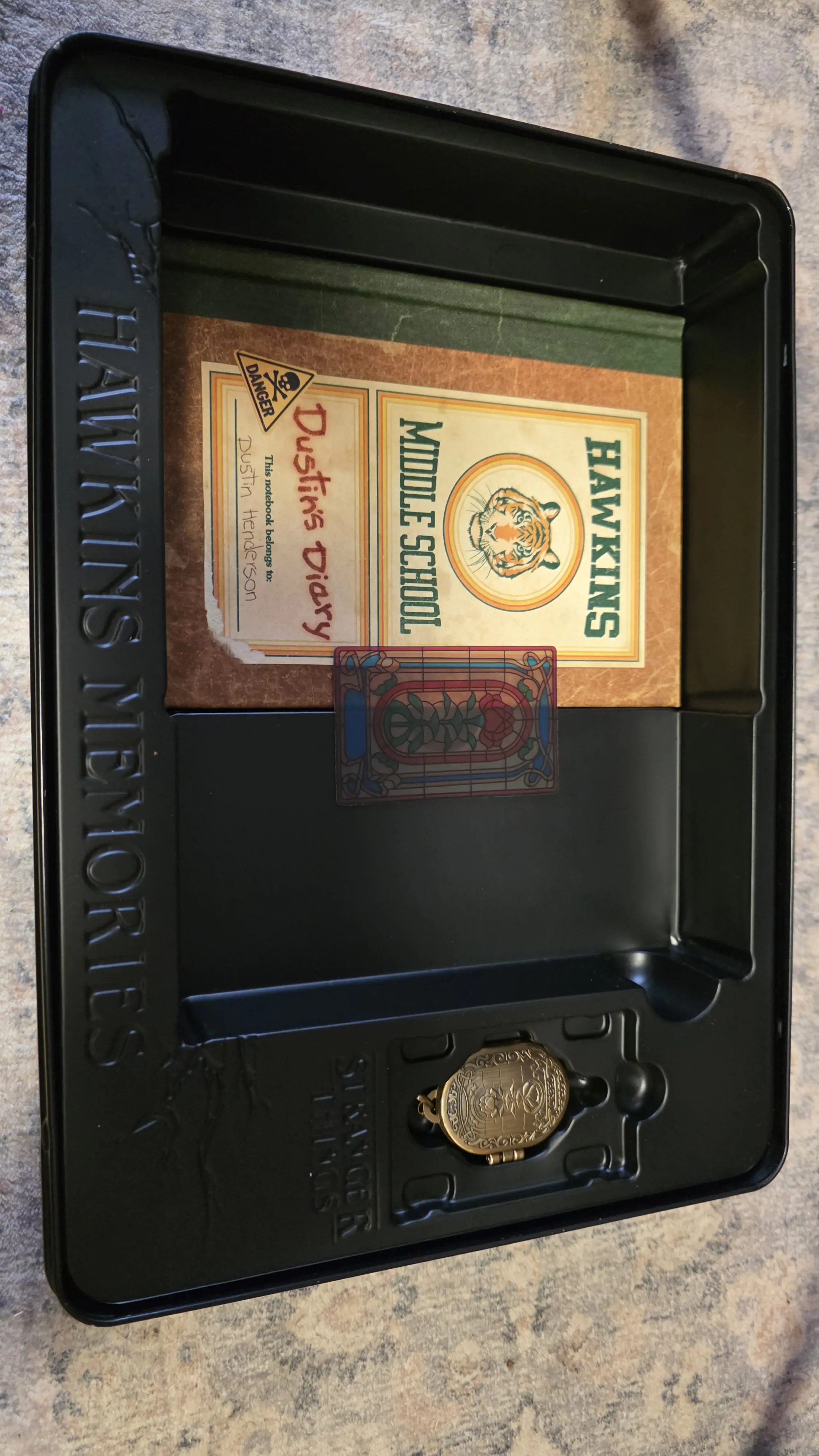 Stranger Things Hawkins Memories Kit Cursă Vecnas Limited Edition poza produsului