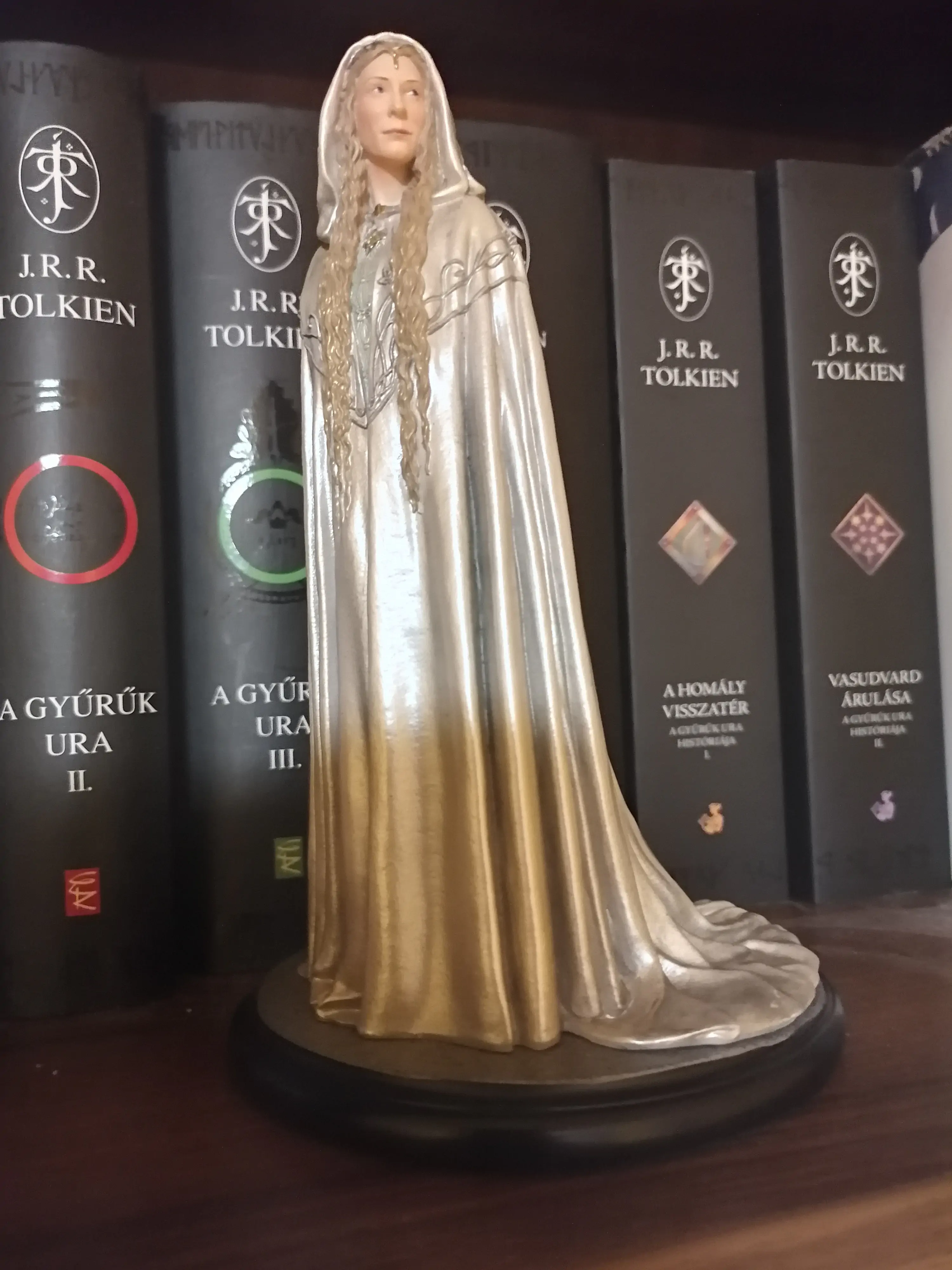 Lord of the Rings Mini Statuie Galadriel 17 cm poza produsului