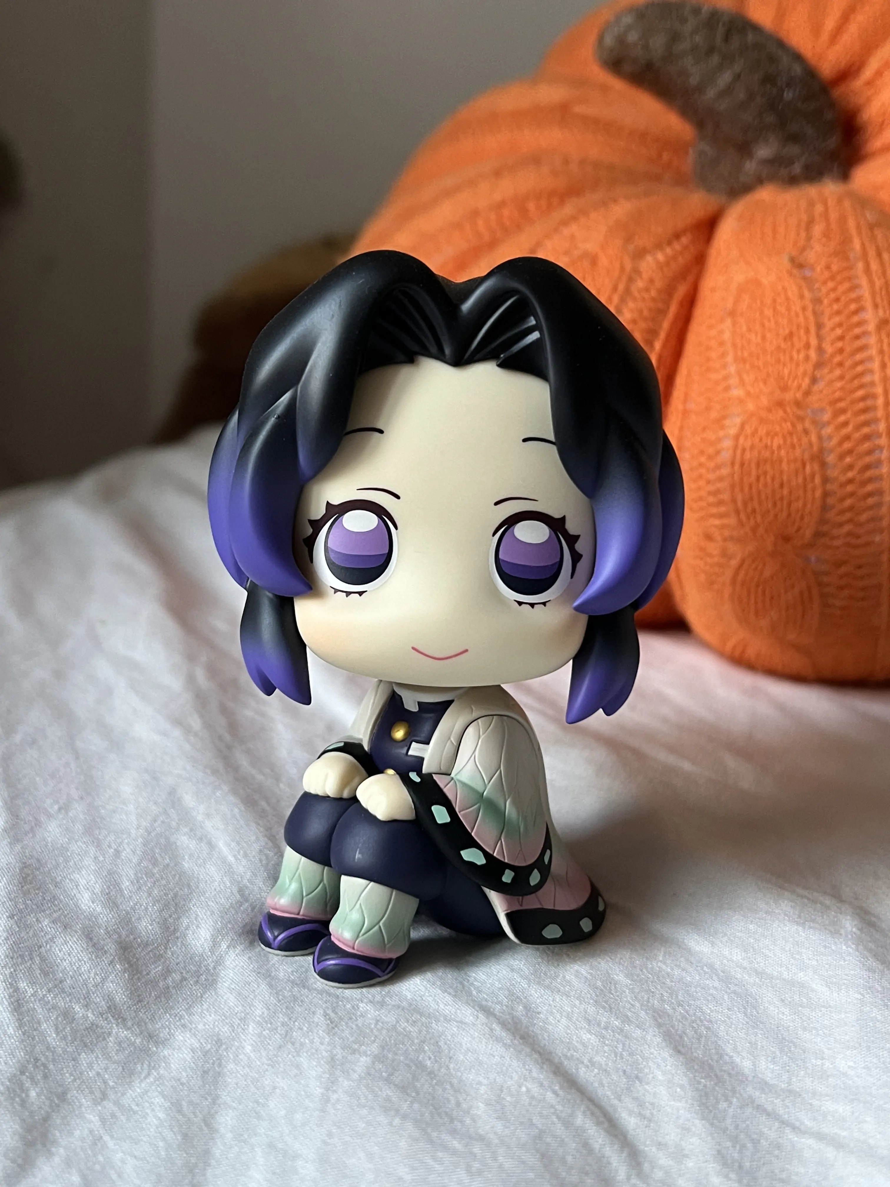 Demon Slayer Kimetsu no Yaiba Look Up Statuie PVC Shinobu Kocho 11 cm poza produsului