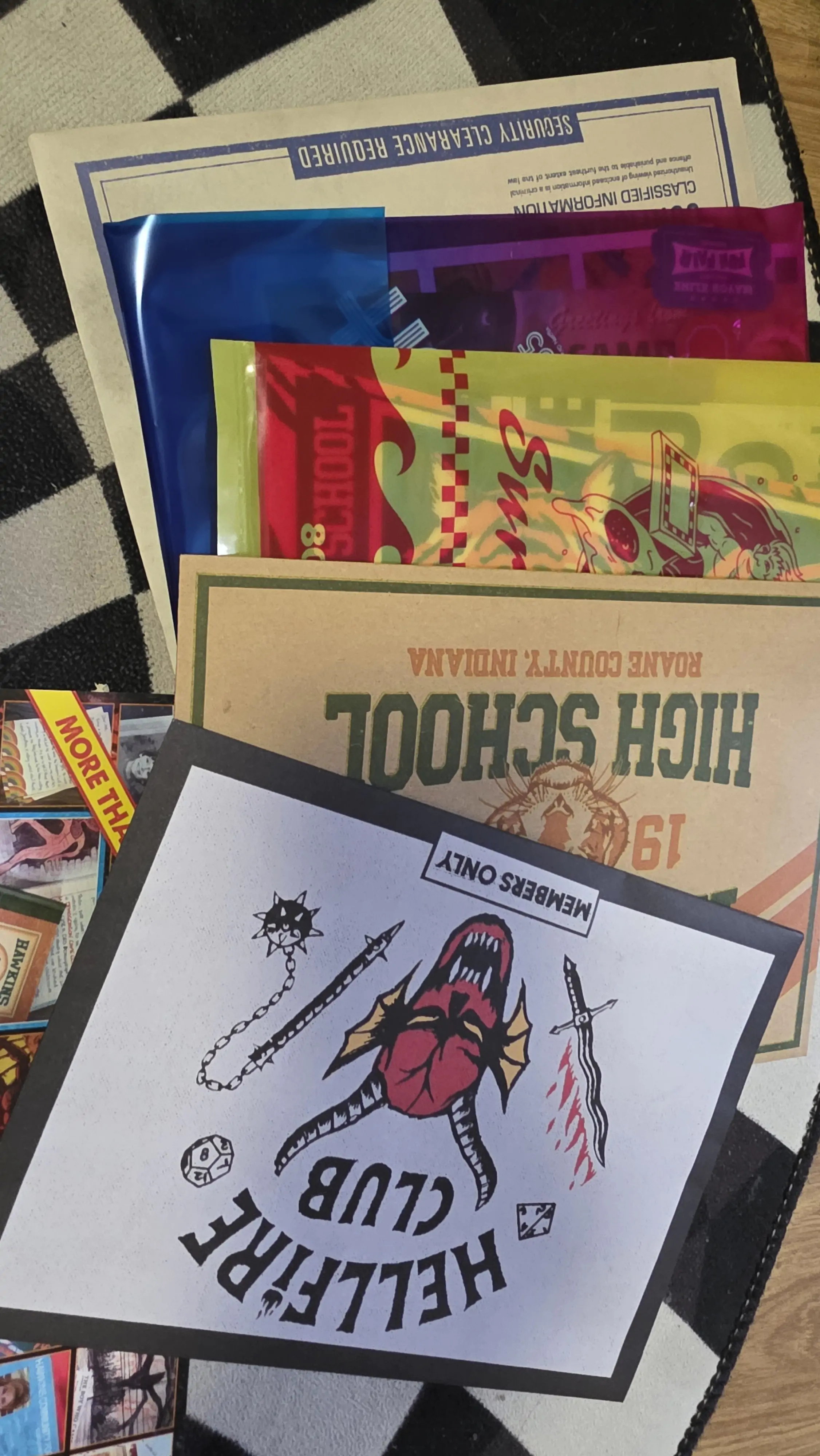 Stranger Things Hawkins Memories Kit Cursă Vecnas Limited Edition poza produsului