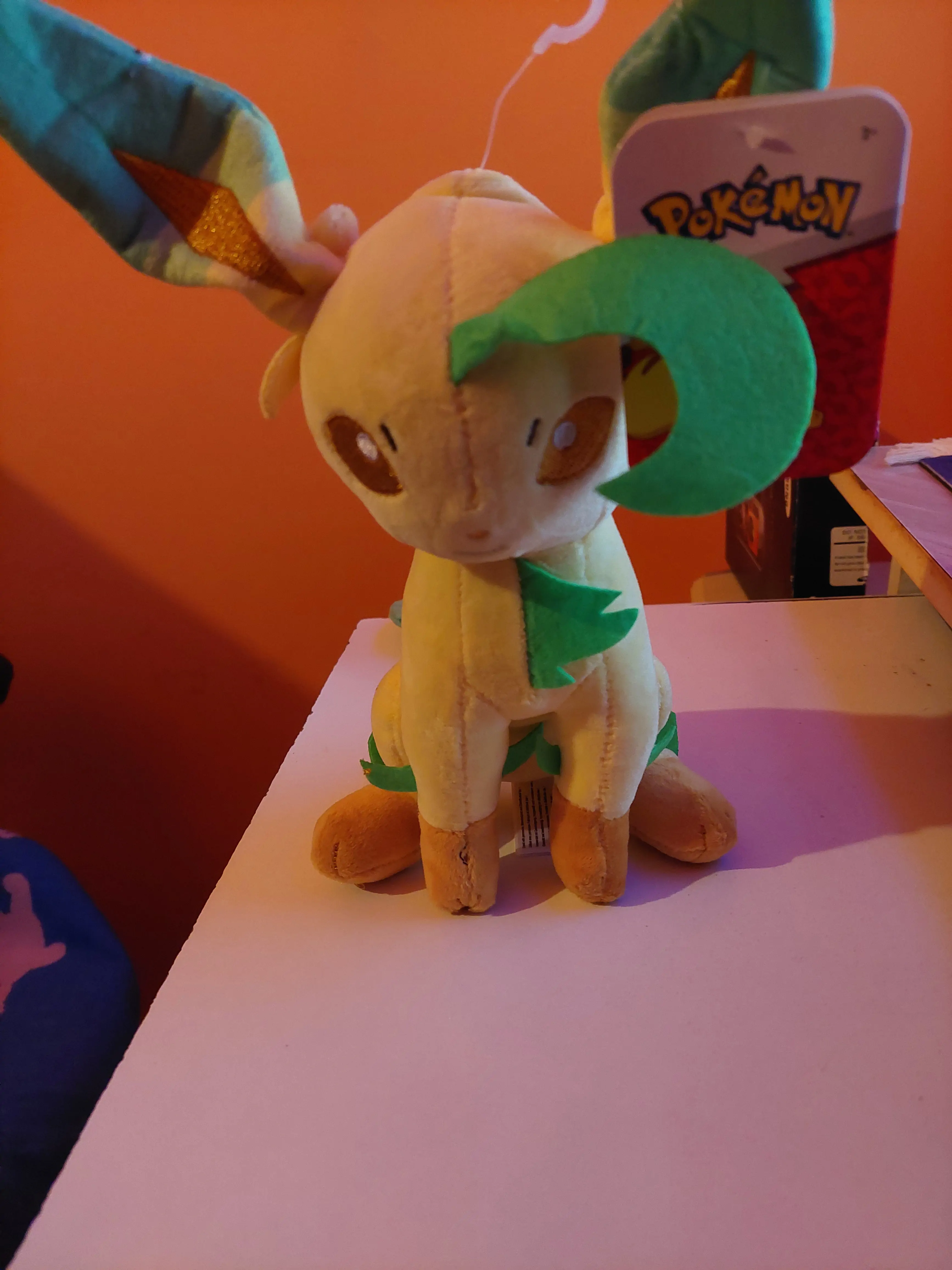 Jucărie de pluș Pokemon Leafeon 23cm poza produsului