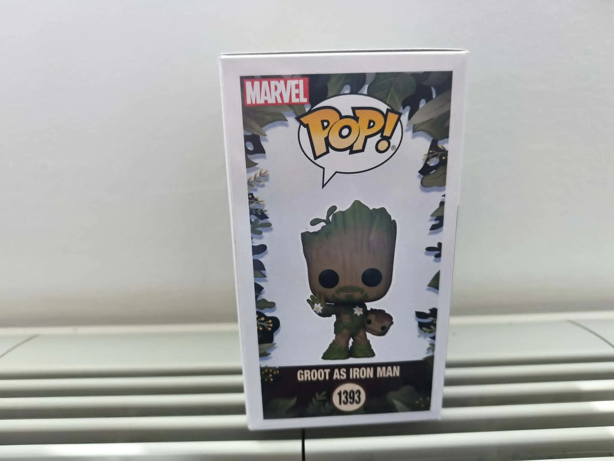Figurină Funko POP Marvel We Are Groot - Groot ca Iron Man poza produsului