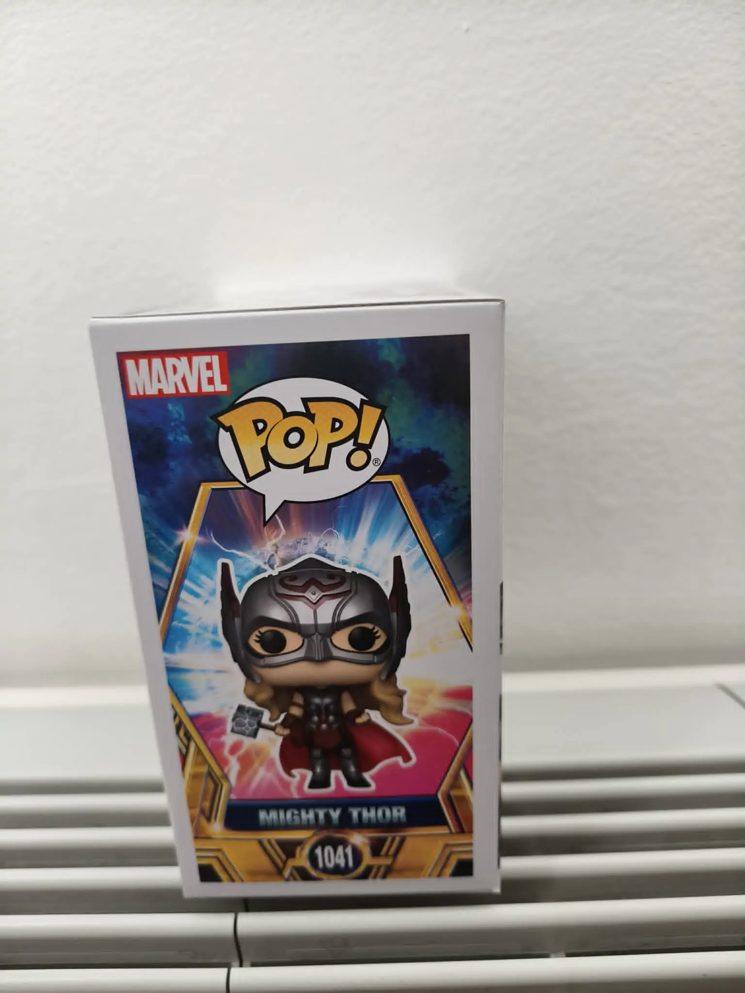 Thor: Love & Thunder POP! Figurina de Vinil Mighty Thor 9 cm poza produsului