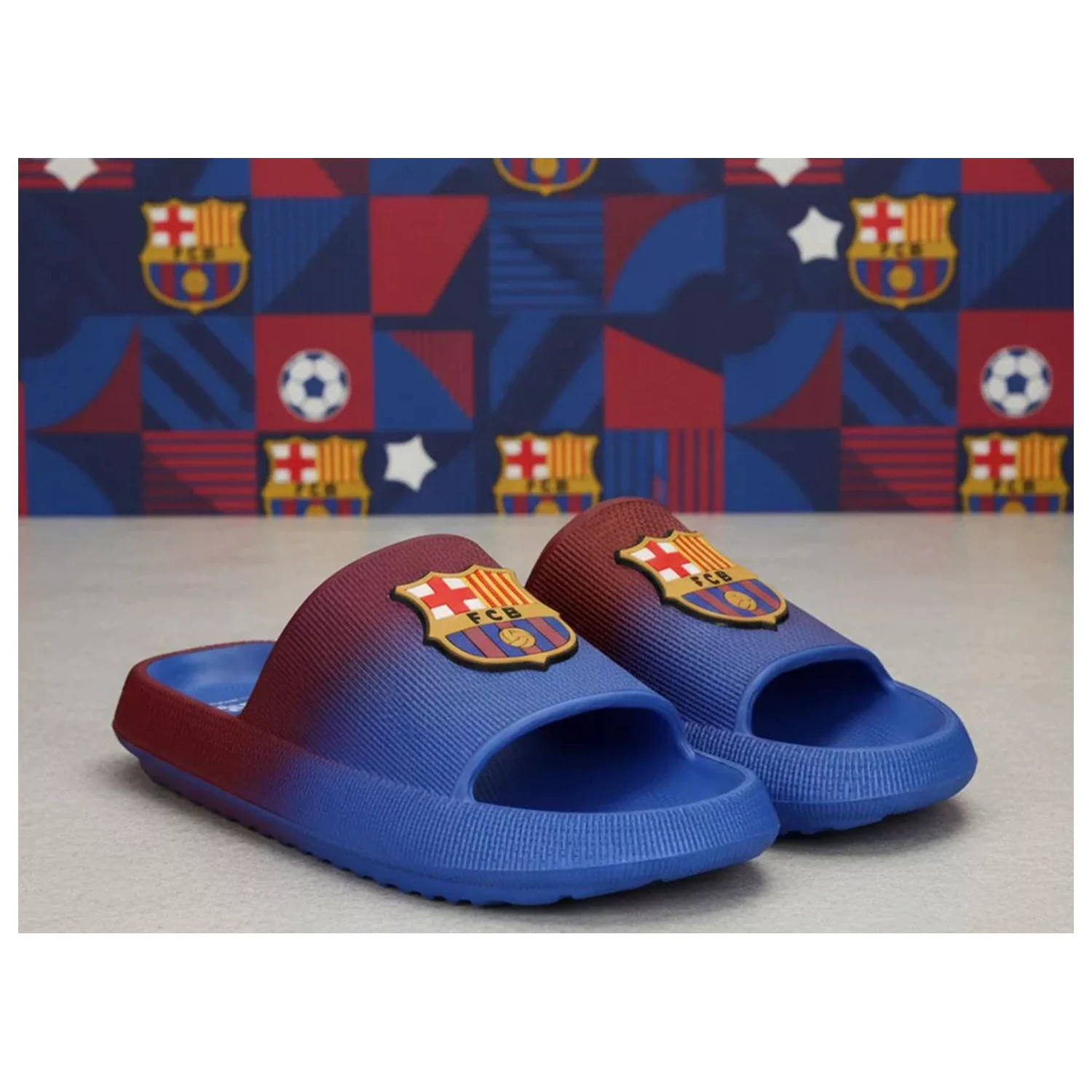 FC Barcelona Logo papuci de casa adulti poza produsului
