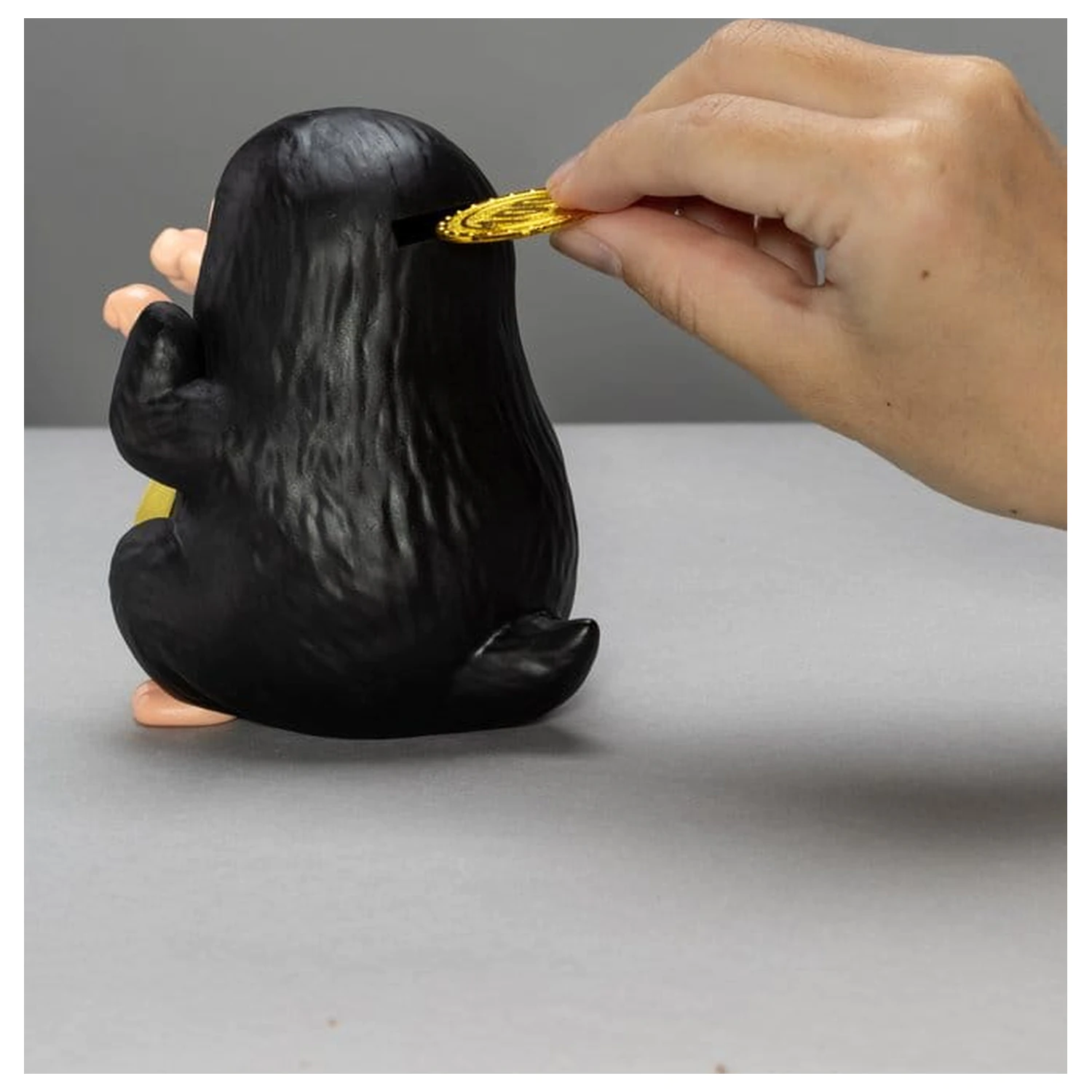 Fantastic Beasts Palm Size Series Vinyl Bank Niffler 11 cm poza produsului