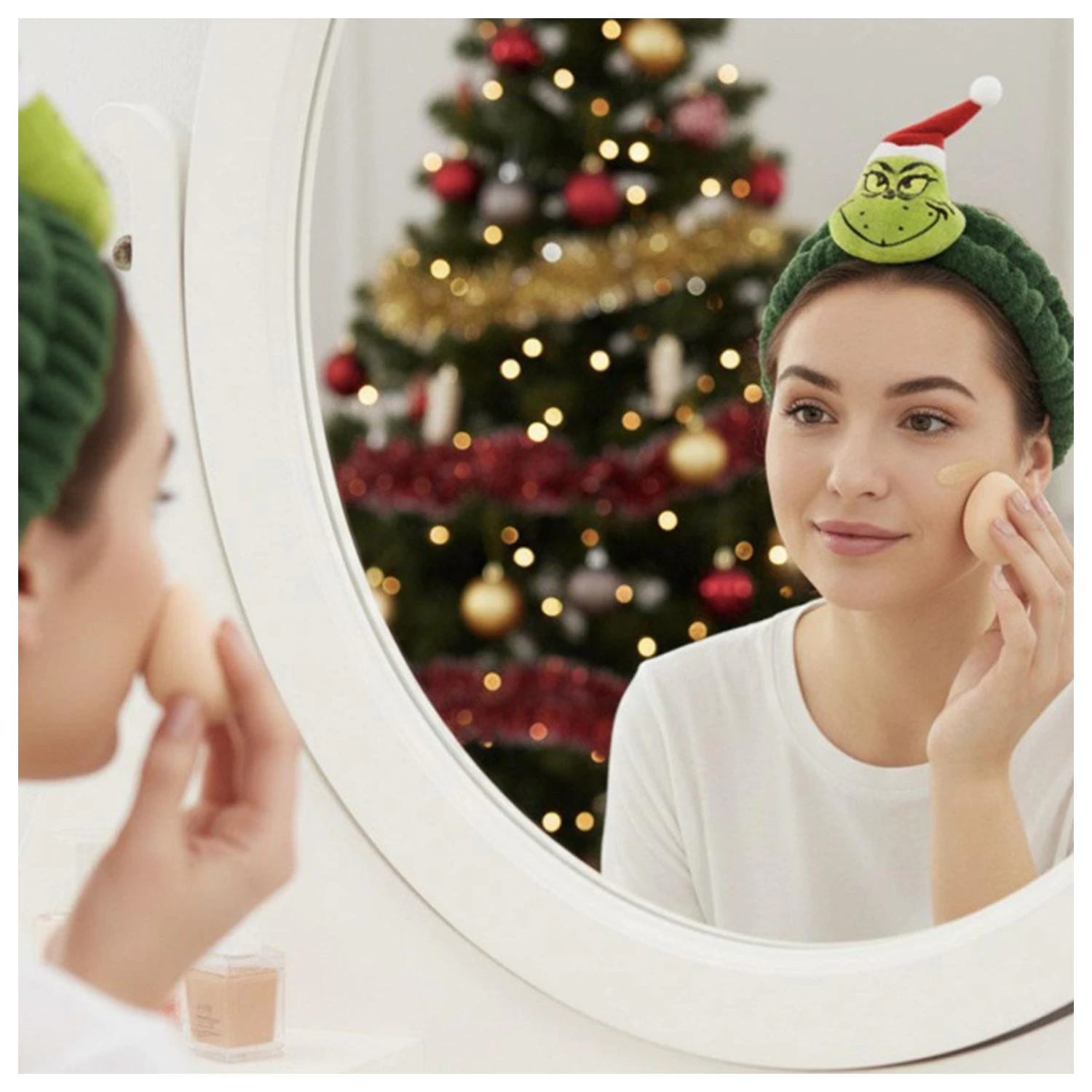 The Grinch Mischief Cosmetic Headband poza produsului