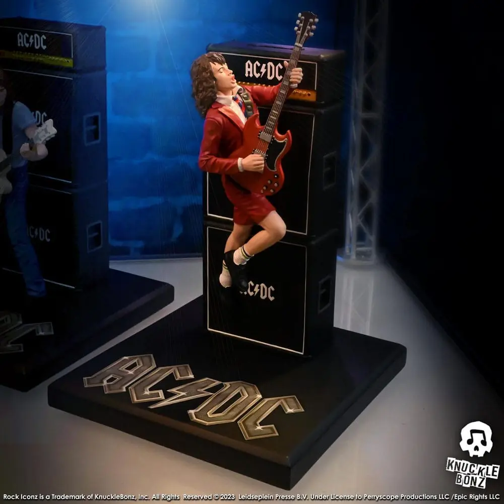 Statuie AC/DC Rock Iconz Angus Young III 25 cm poza produsului