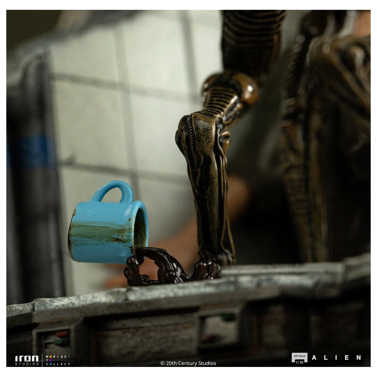 Alien 3 Art Scale Statuie scara 1/10 Ellen Ripley and Dog Alien 23 cm poza produsului