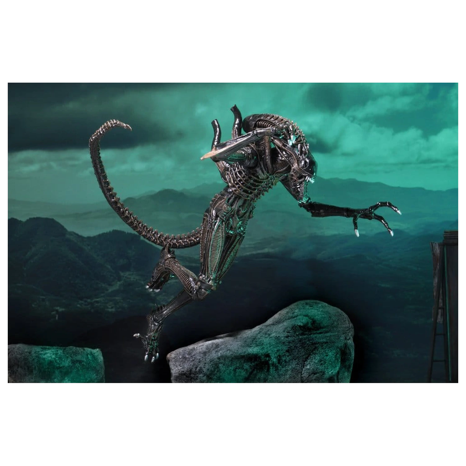 Aliens Ultimate Action Figure Warrior (1986) maro 23 cm poza produsului