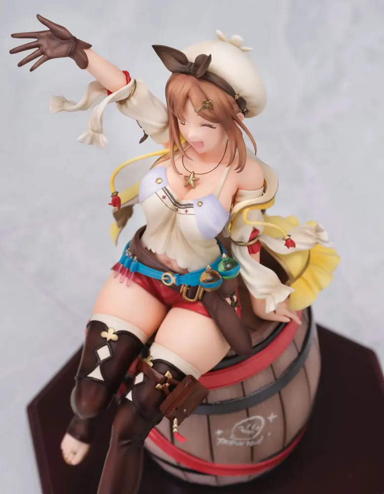 Statuie PVC Atelier Ryza Ever Darkness & the Secret Hideout 1/7 Ryza Atelier Series 25th Anniversary ver. DX edition 25 cm poza produsului