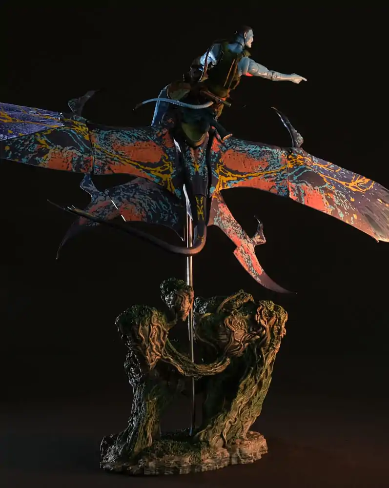 Avatar: The Way of Water Figurina de actiune Recom Quaritch & RDA Banshee (Eticheta Aurie) poza produsului