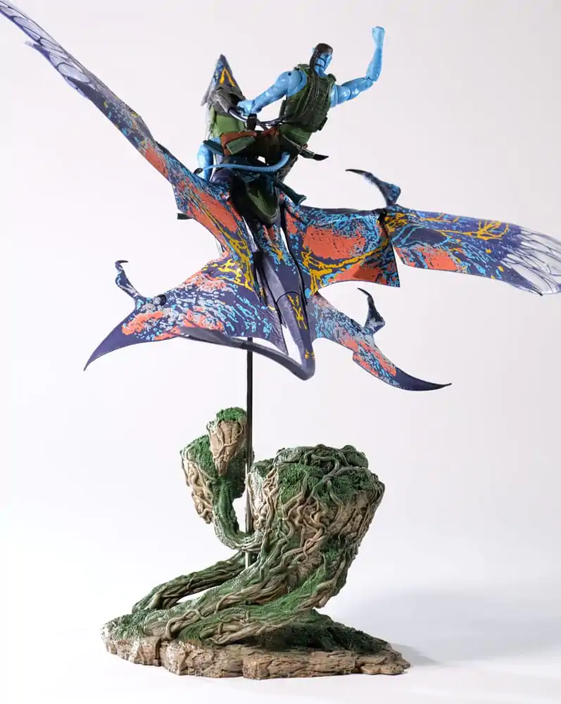 Avatar: The Way of Water Figurina de actiune Recom Quaritch & RDA Banshee (Eticheta Aurie) poza produsului