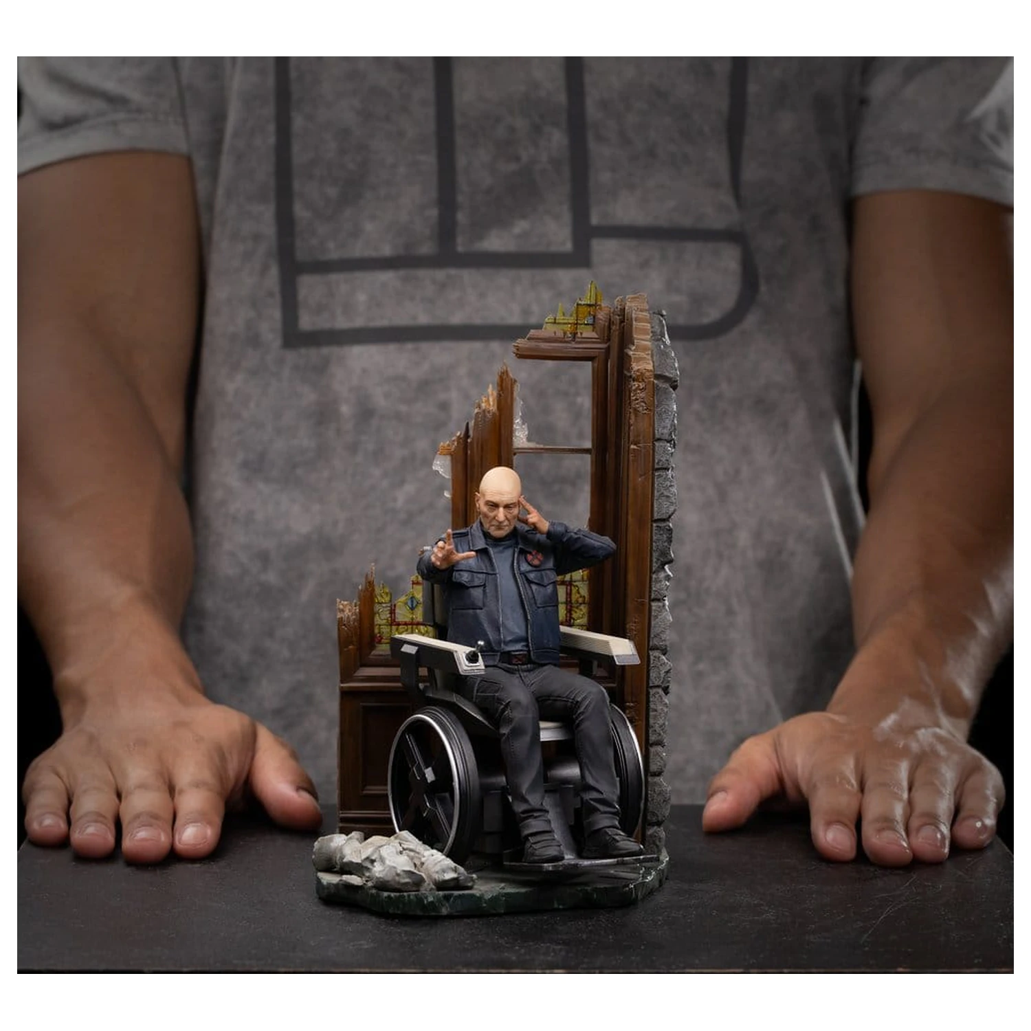 Avengers: Doomsday Art Scale Statuie 1/10 Professor Xavier 30 cm poza produsului