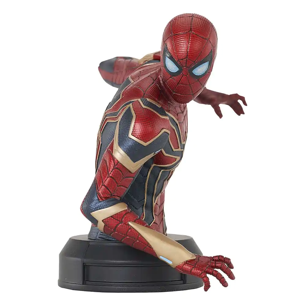 Avengers: Infinity War Bust 1/6 Iron Spider-Man 15 cmBust 1/6 Iron Spider-Man 15 cm poza produsului