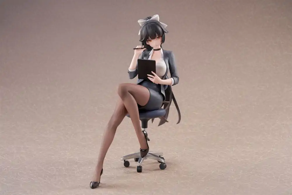 Azur Lane statuie PVC 1/6 Takao Ofiice Lady Ver. 18 cm poza produsului