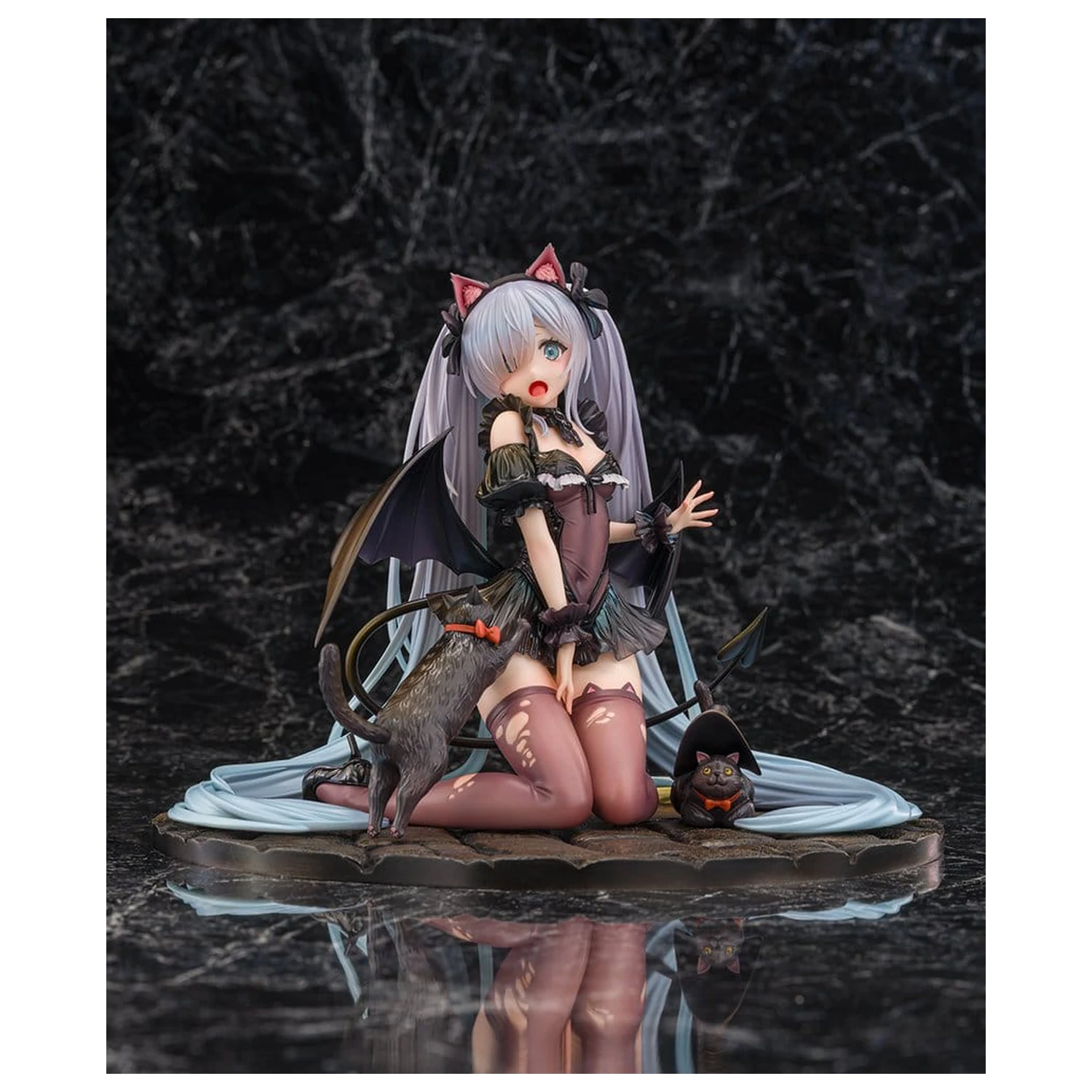 Azur Lane Figurina PVC 1/7 Janus Fright-Night Scaredy-Cat Ver. 16 cm poza produsului