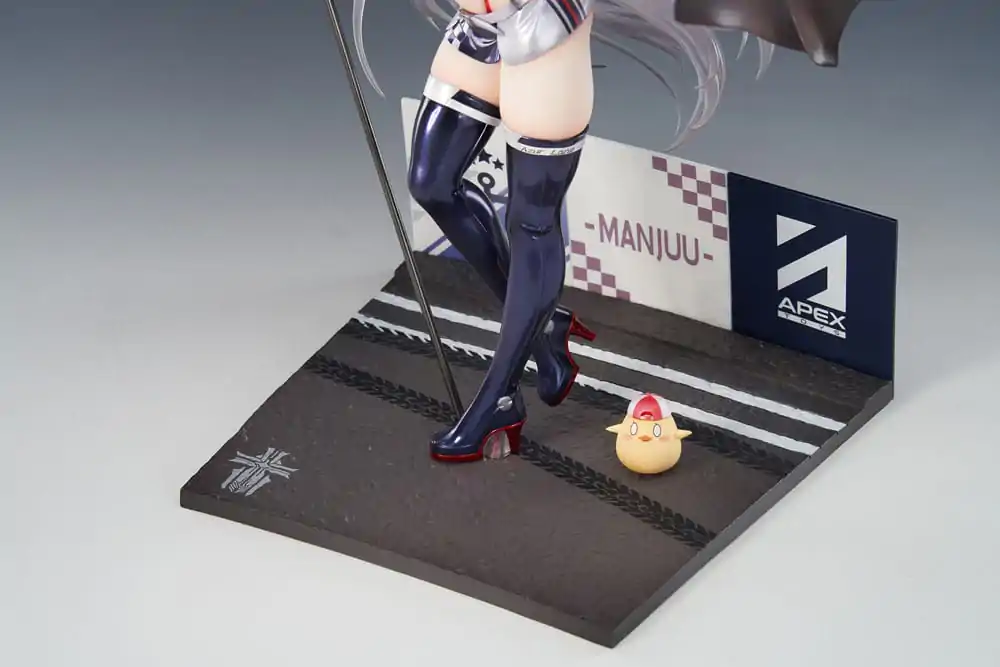 Figurină PVC Azur Lane 1/7 Prinz Eugen Final Lap Ver. 30 cm poza produsului