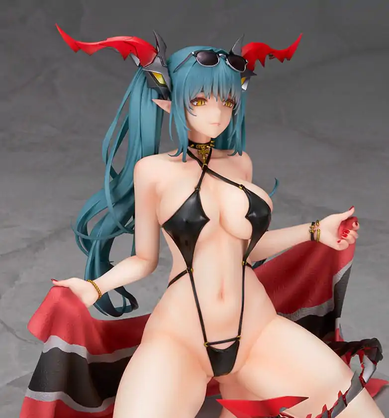 Azur Lane PVC Statuie 1/7 Regensburg Dark Dragon and the Coast of Light Ver. 16 cm poza produsului