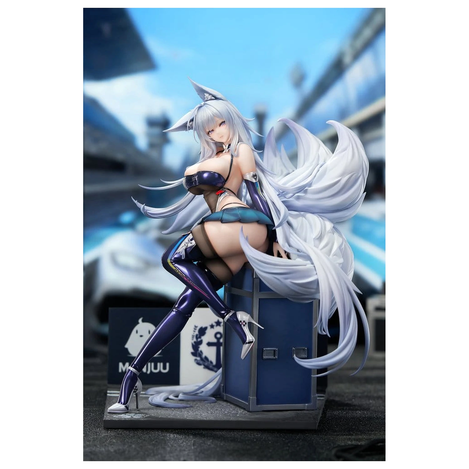 Azur Lane figurina PVC 1/7 Shinano Moonlit Chrome Ver. Acrylic Special Edition cu display 25 cm poza produsului
