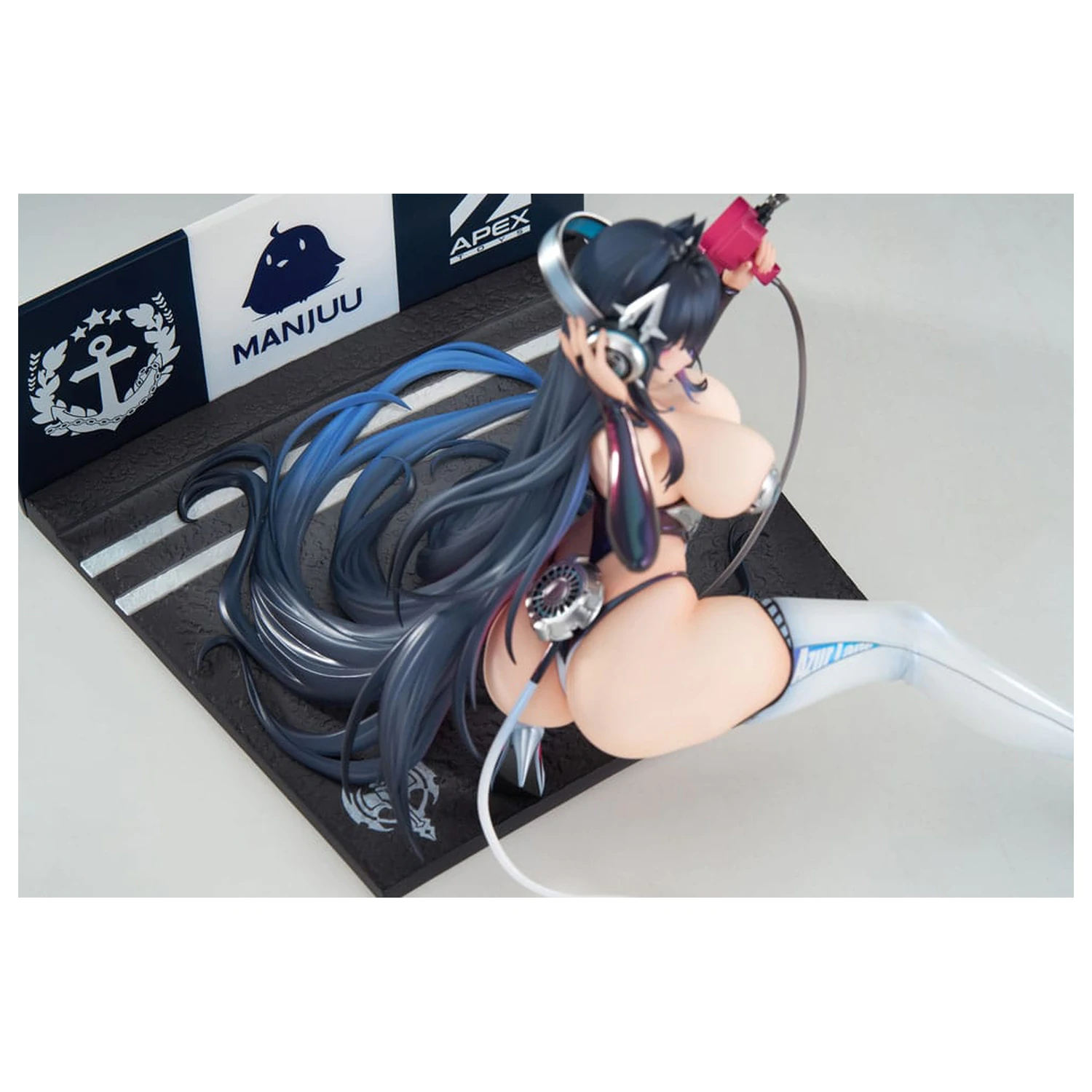 Azur Lane Statuie PVC 1/7 Strasbourg Faerie of the Race Circuit Ver. 16 cm poza produsului