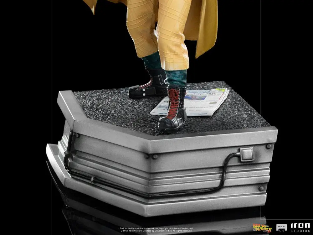 Back to the Future II Art Scale Statuie 1/10 Doc Brown 25 cm poza produsului