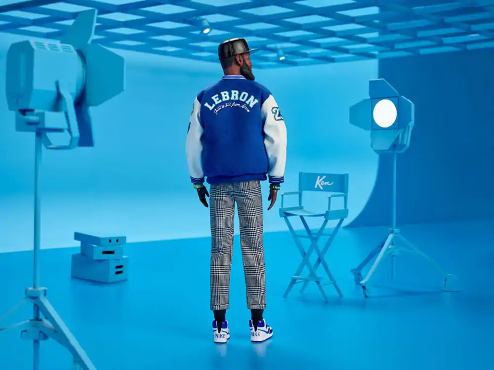 Păpușă Barbie Signature Fashion Kenbassador Lebron James poza produsului