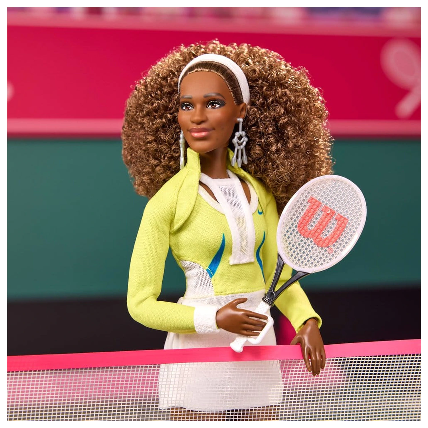 Pusa Barbie Signature Serena Williams poza produsului