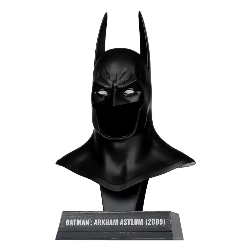 Batman: Arkham Asylum DC Direct Mini Replica 1/3 Batman Cowl 19 cm poza produsului