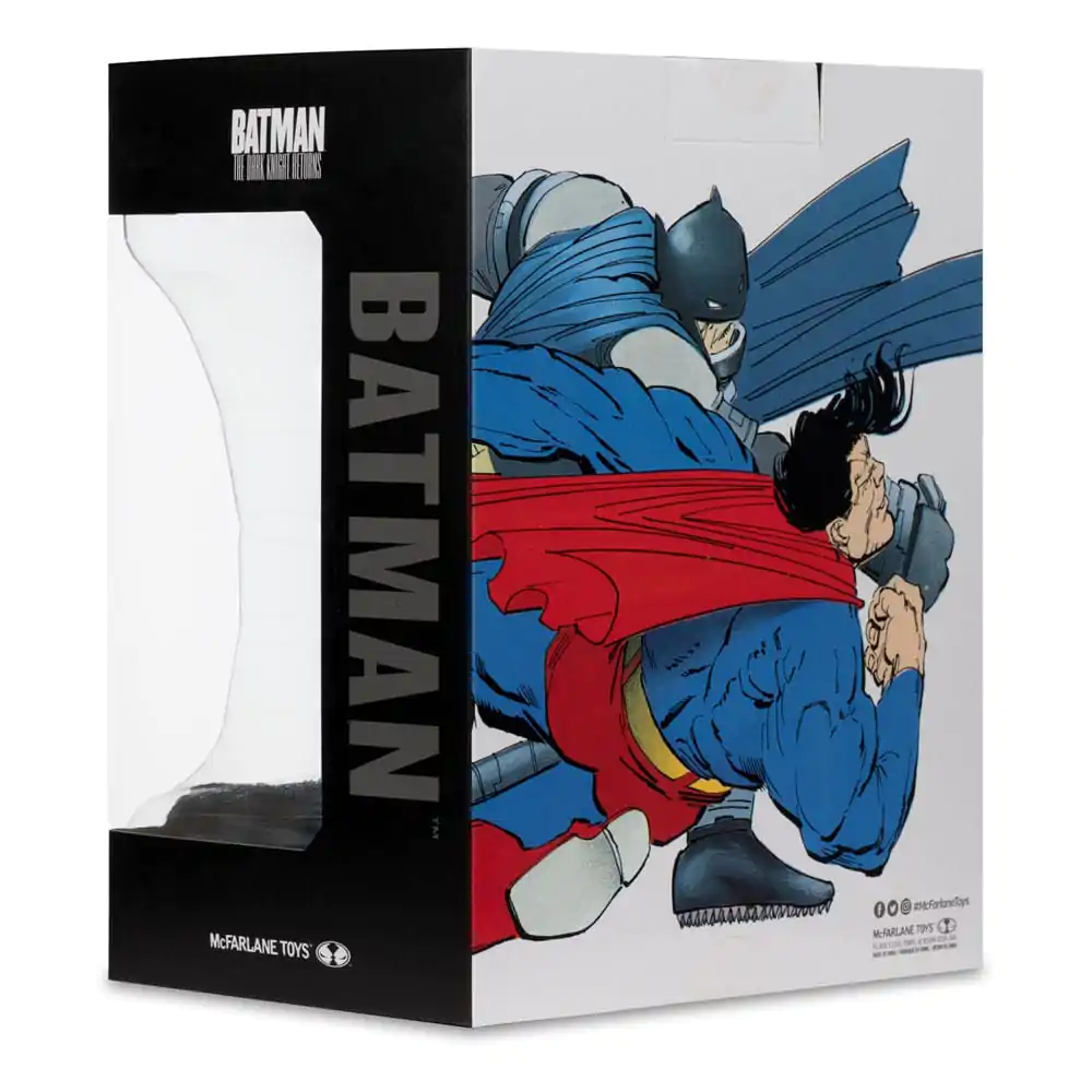 Batman DC Direct Mini Replica 1/3 Armoured Batman Cowl (Dark Knight Returns) 18 centimetri poza produsului