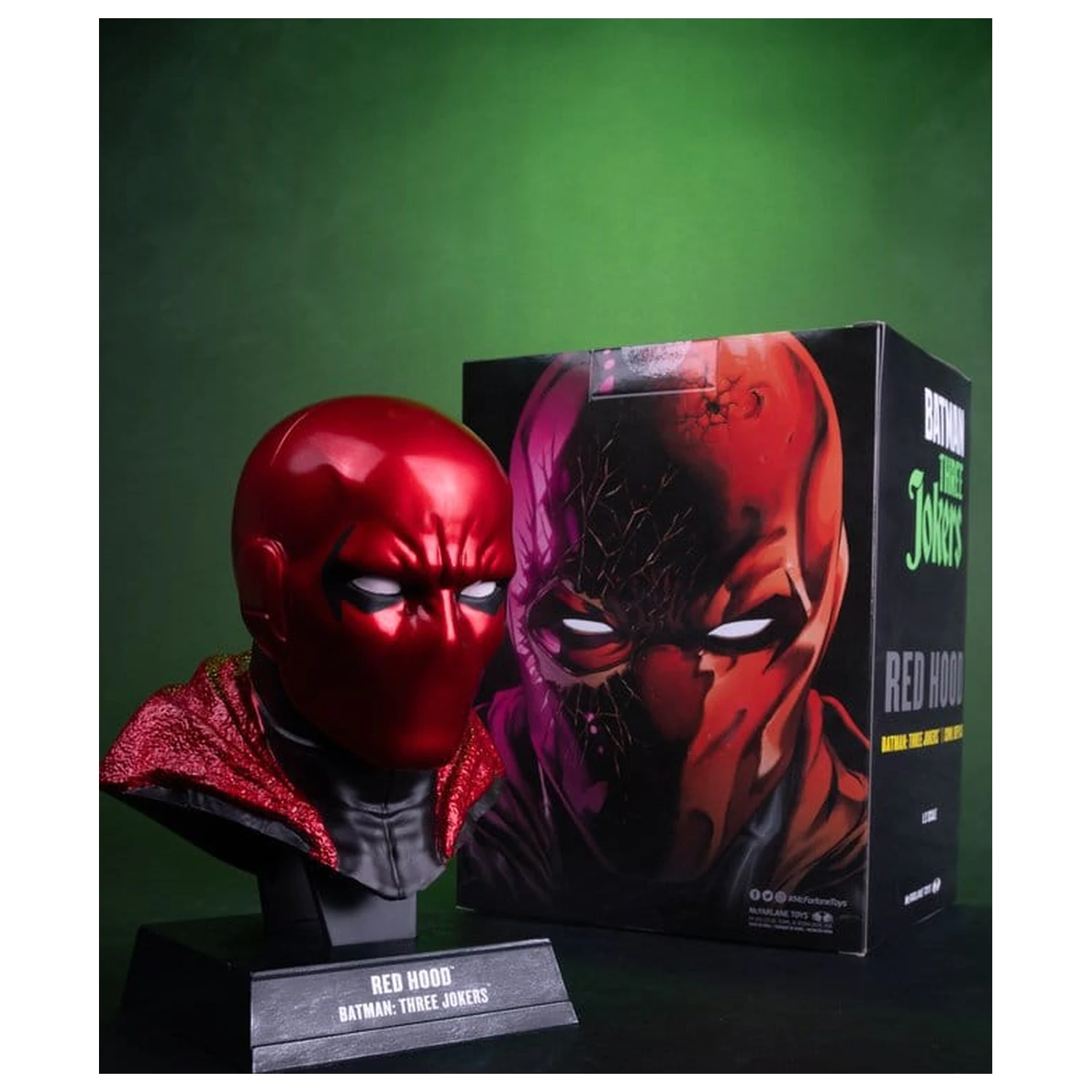 Batman DC Direct Mini-Replica 1/3 Red Hood Mask (Batman: Three Jokers) 18 cm poza produsului