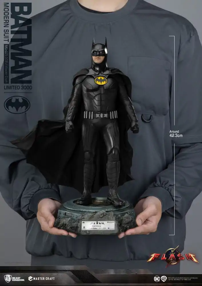 Batman Master Craft Statuie Batman Modern Suit 42 cm poza produsului