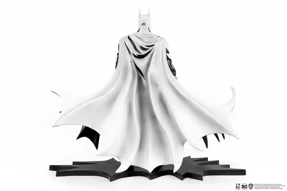 Statuie PVC Batman PX 1/8 SDCC 2024 Batman Black & White Version 27 cm poza produsului