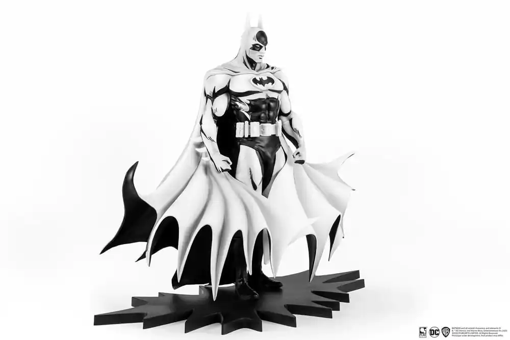 Statuie PVC Batman PX 1/8 SDCC 2024 Batman Black & White Version 27 cm poza produsului