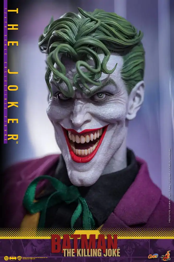 Batman: The Killing Joke Figurina de actiune 1/6 The Joker 31 cm poza produsului