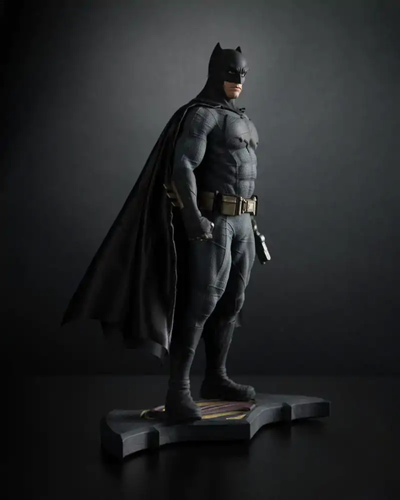 Batman v Superman: Dawn of Justice Statuie 1/6 Batman 32 cm poza produsului