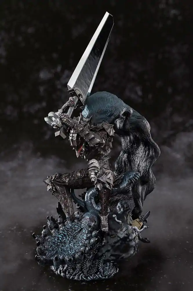 Berserk Figuarts ZERO Metallic Touch statuie PVC Guts Berserker Armor 35 cm poza produsului