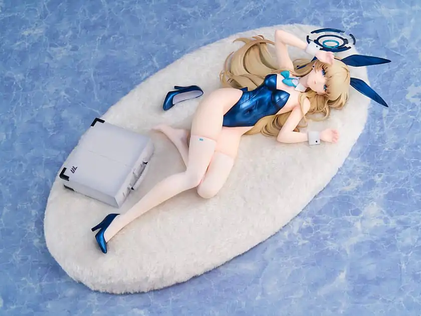 Blue Archive Statuie PVC 1/7 Toki (Bunny Girl) Memorial Lobby Ver. 30 cm poza produsului