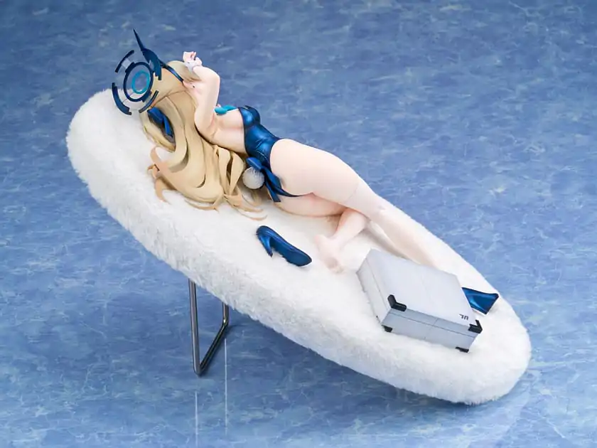 Blue Archive Statuie PVC 1/7 Toki (Bunny Girl) Memorial Lobby Ver. 30 cm poza produsului